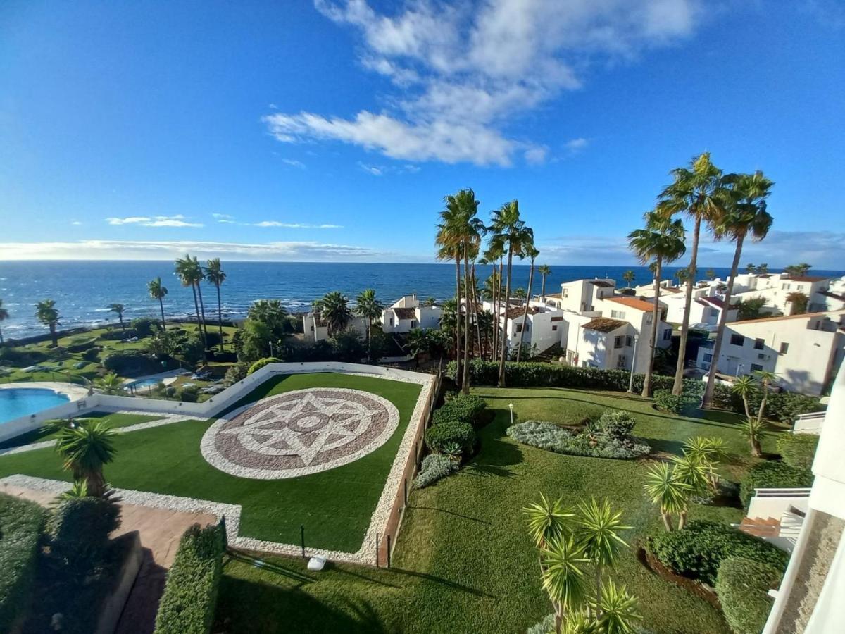 Miraflores Beachfront Penthouse Sitio de Calahonda المظهر الخارجي الصورة