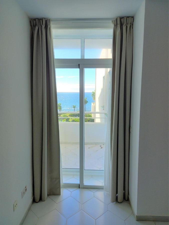 Miraflores Beachfront Penthouse Sitio de Calahonda المظهر الخارجي الصورة